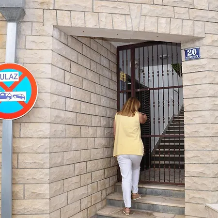 Bm St2 * スプリト